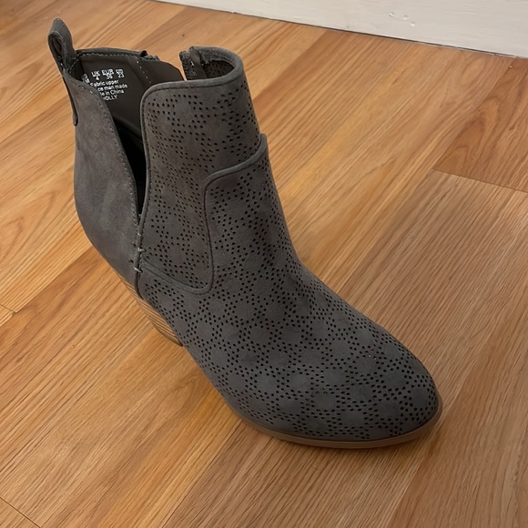 Carlos By Carlos Santana Booties - Picture 5 of 12